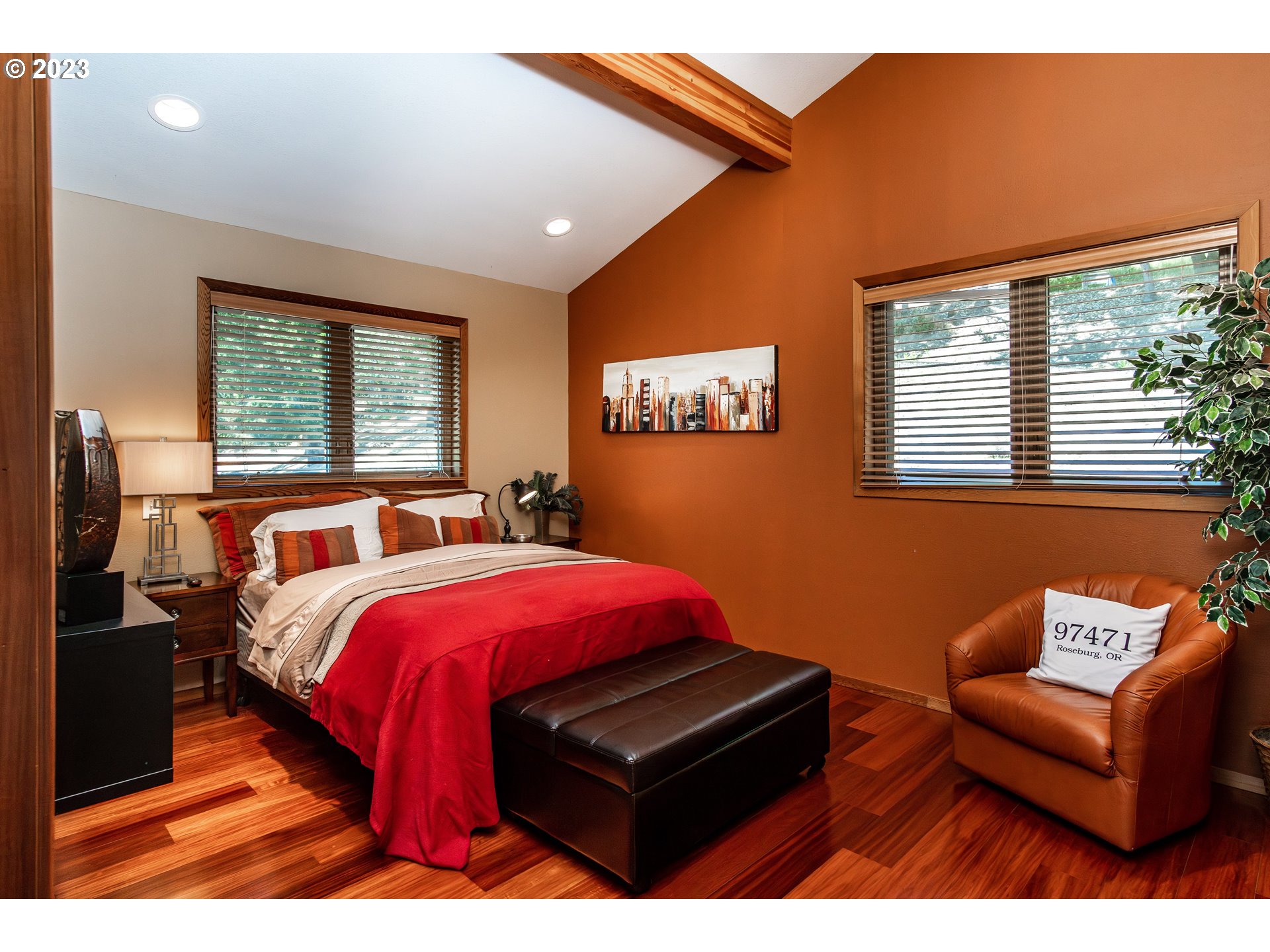 545 Eagle Drive Roseburg, OR 97471 - Photo 37 of 48 Guest Quarters