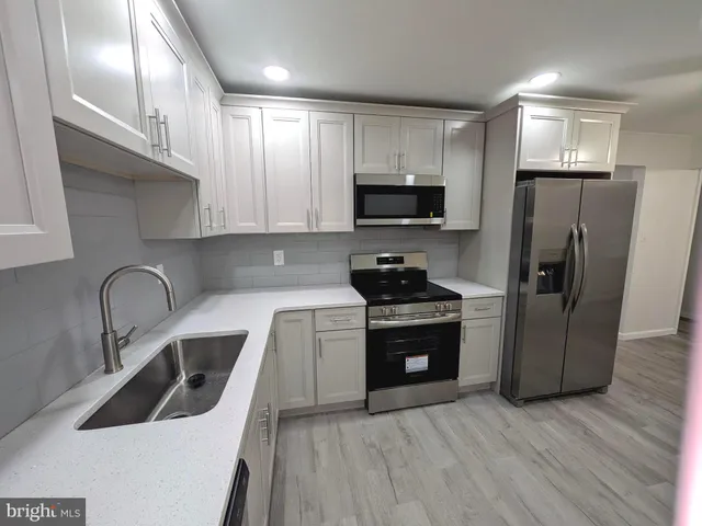 $2,700 | 71 Handy Road, Levittown, PA 19056