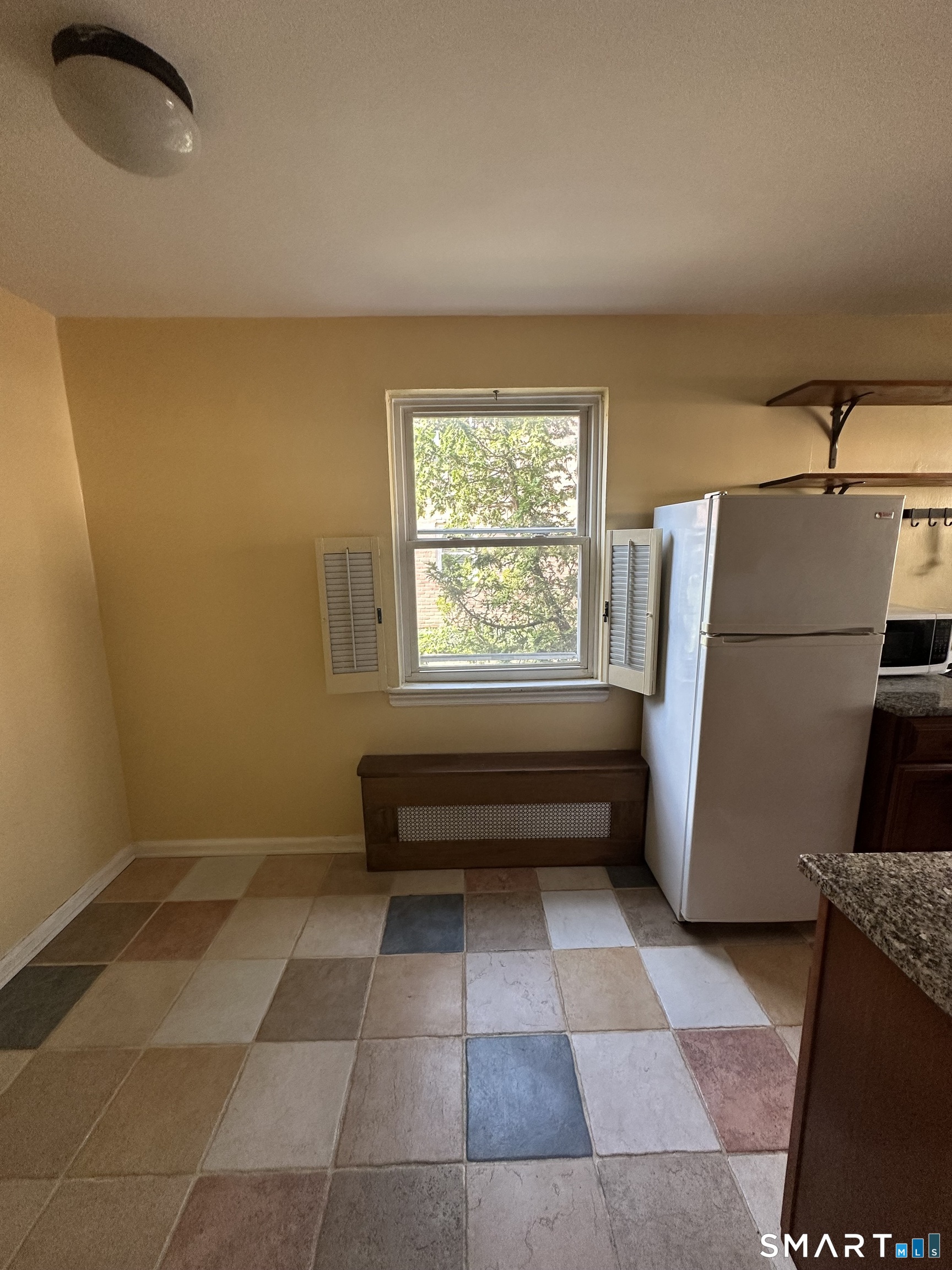 241 Seaton Road, Unit 2 Stamford, CT 06902 - Photo 9 of 12 Gallery Image 9