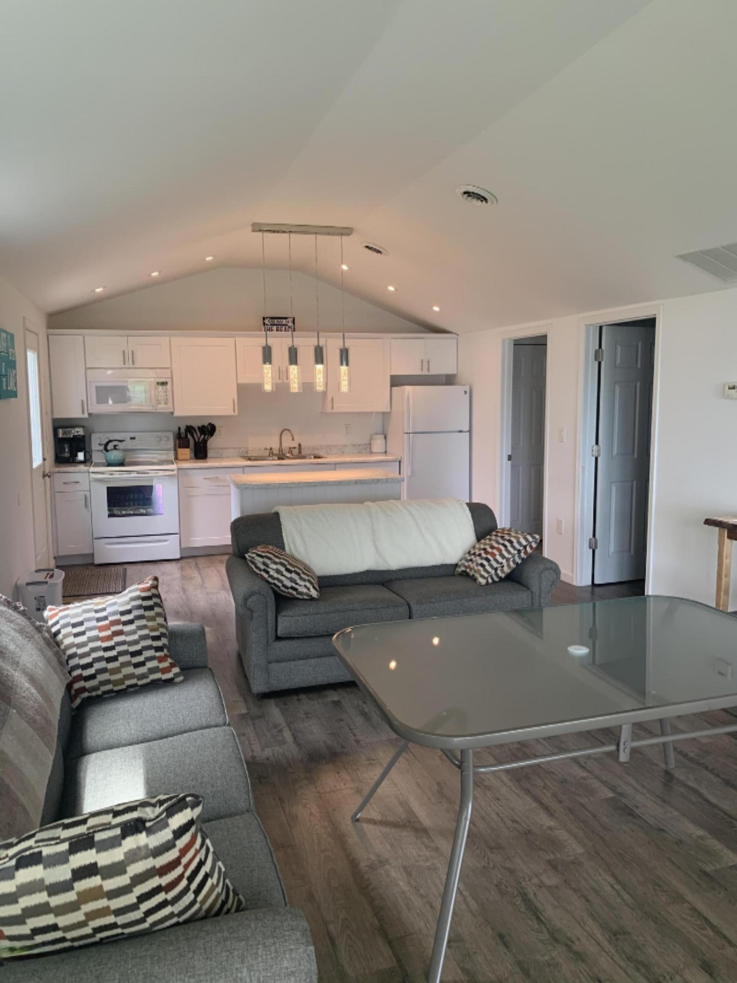 335 Cove Road Bronson, MI 49028 - Photo 7 of 16 Living Room & Kitchen