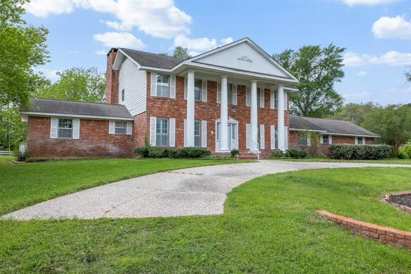 $494,000 | 301 Cedar Circle, Brenham, TX 77833