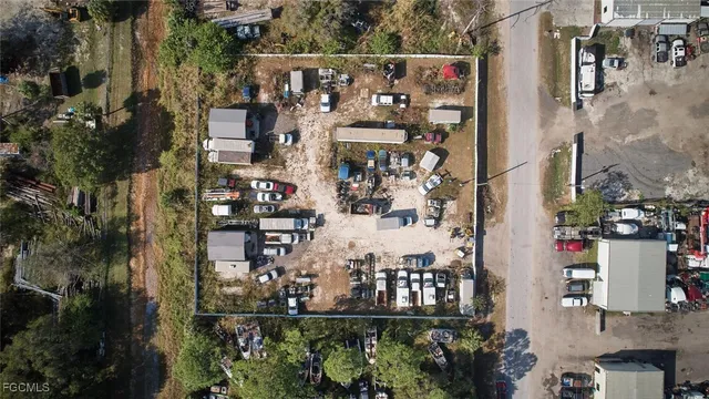 $790,000 | 319 North Industrial Loop, LaBelle, FL 33935