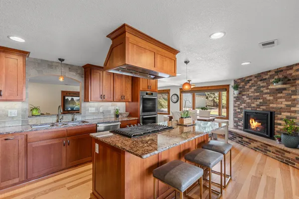 $1,850,000 | 15438 Forsythe Road Southeast, Prior Lake, MN 55372