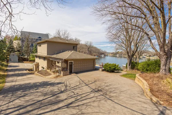 $1,850,000 | 15438 Forsythe Road Southeast, Prior Lake, MN 55372