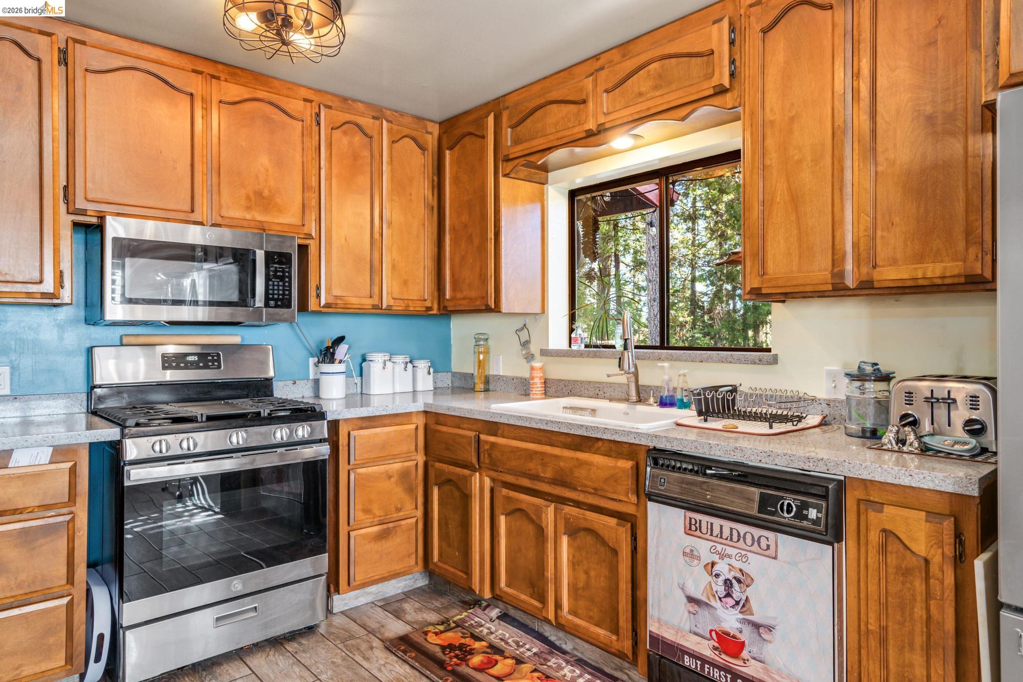 23625 Rock Hammer Road Groveland, CA 95321 - Photo 13 of 37