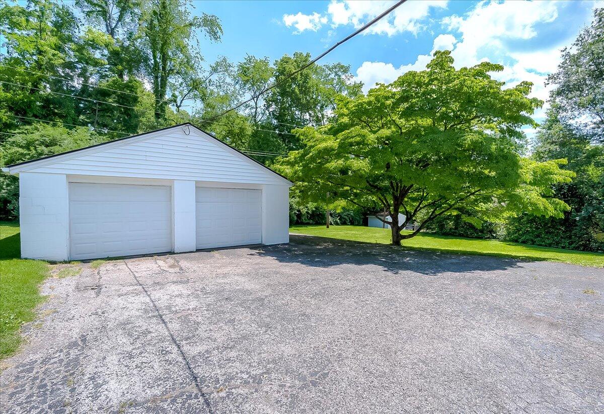 3927 Royster Road Lexington, KY 40516 - Photo 48 of 53 50-3-5