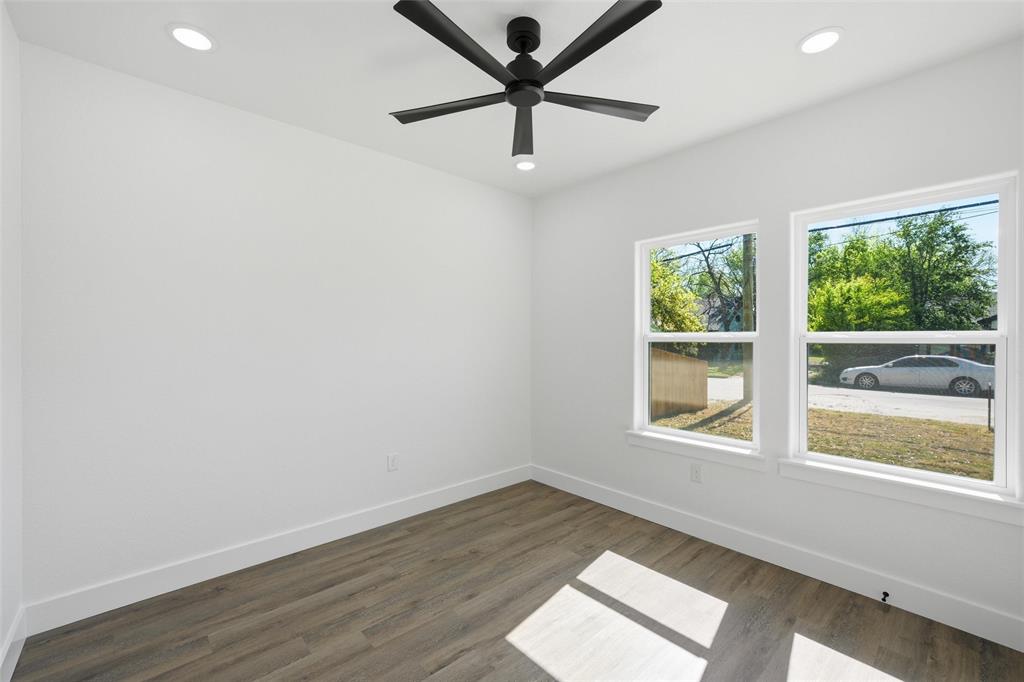 1023 Kane Street Bellmead, TX 76705 - Photo 7 of 17