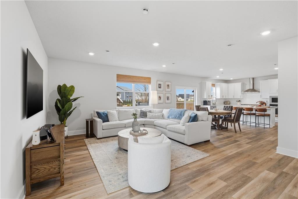 315 Stately Court Valencia, PA 16059 - Photo 6 of 29