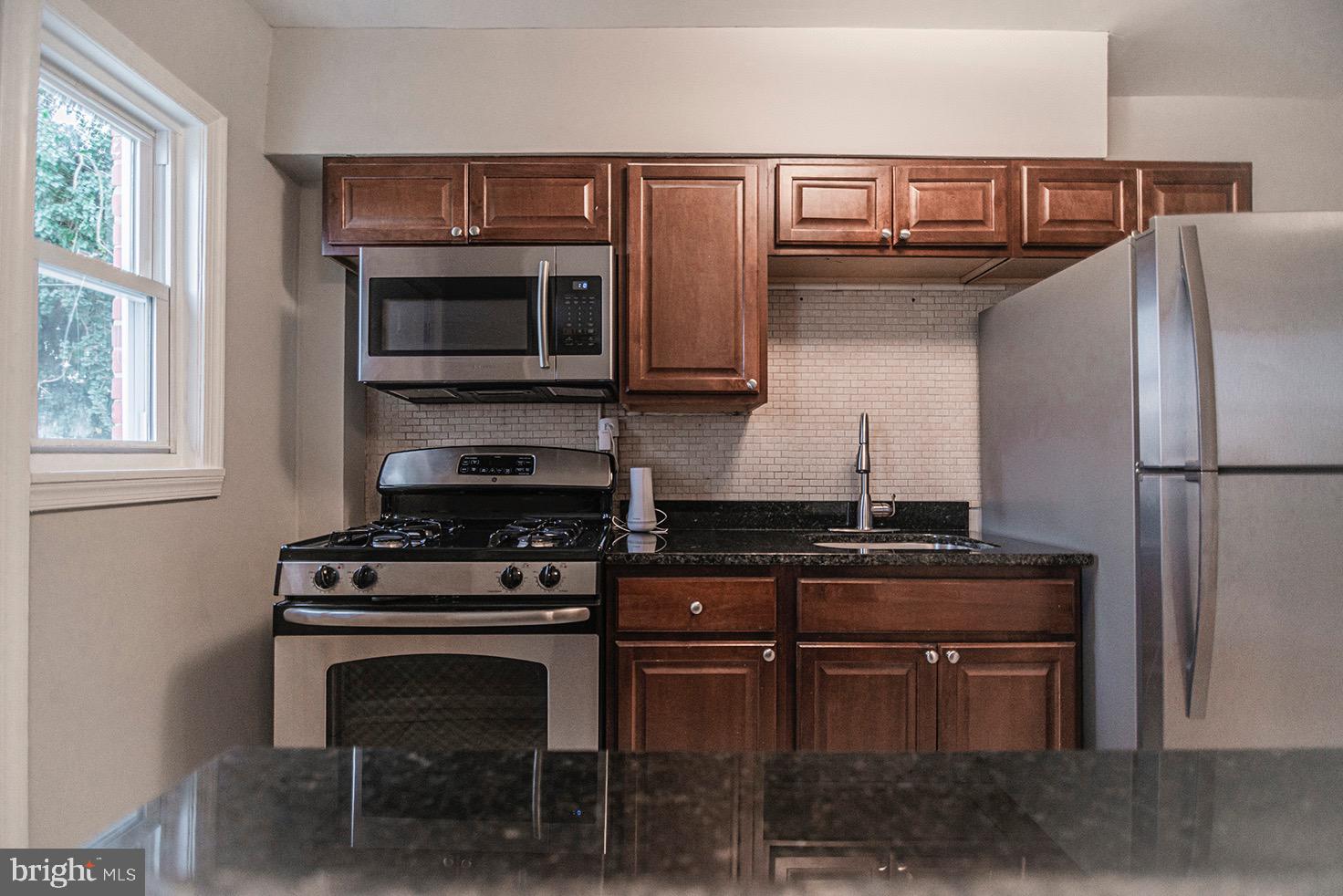 3809 Rokeby Road Baltimore, MD 21229 - Photo 10 of 49