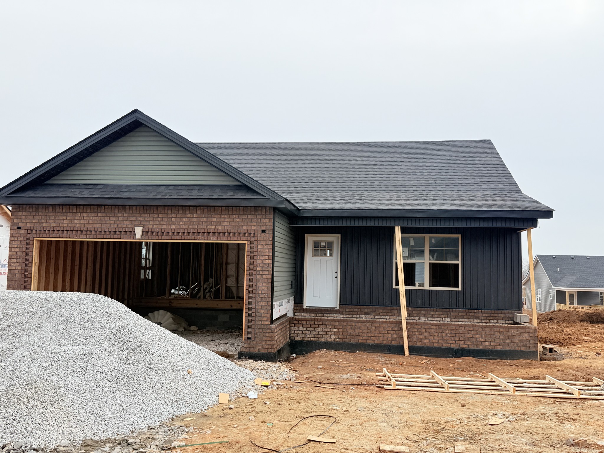 a house view with a outdoor space