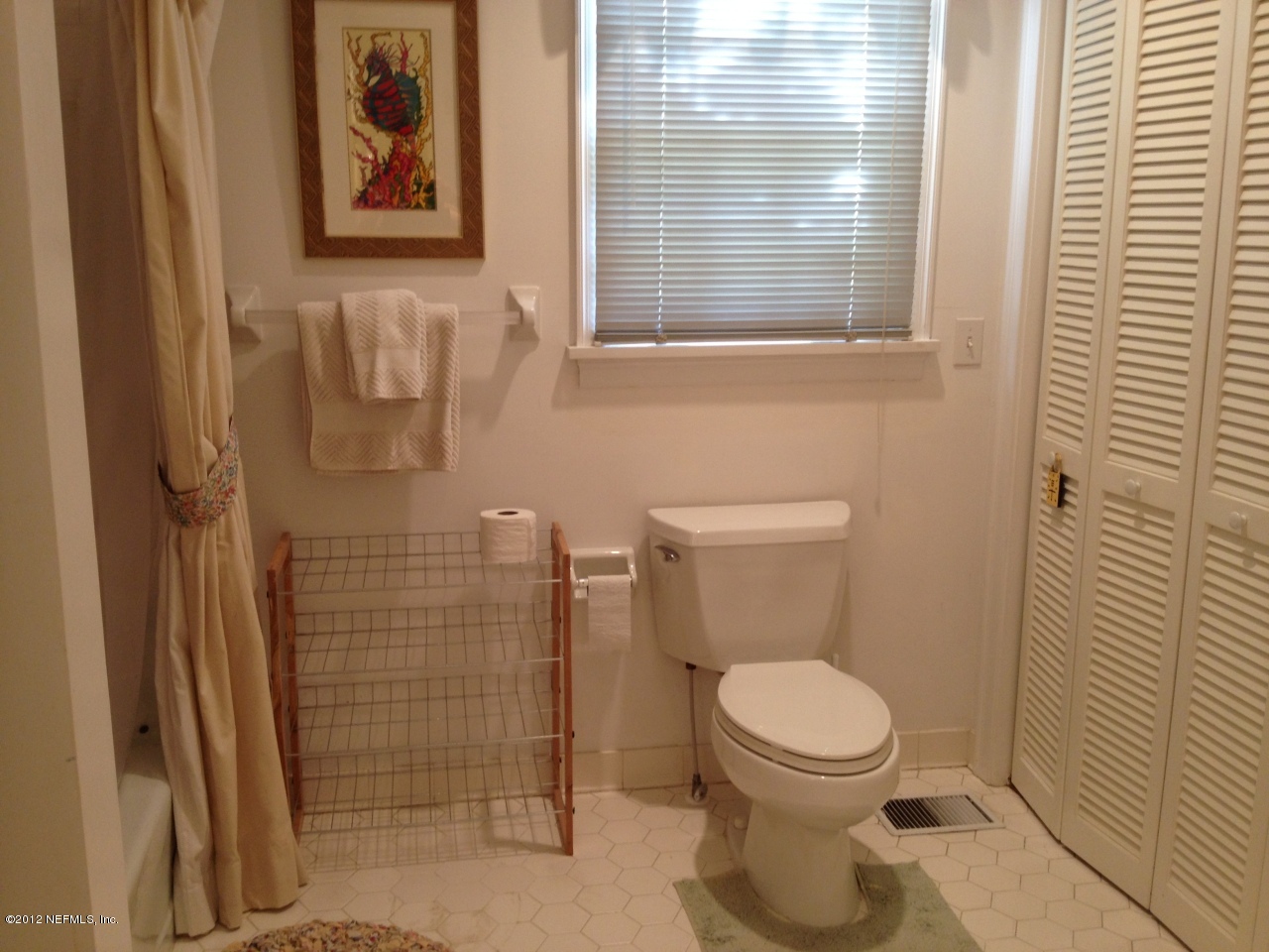 3225-3227 Riverside Avenue Jacksonville, FL 32205 - Photo 17 of 33 Master Bath with Tub/Shower