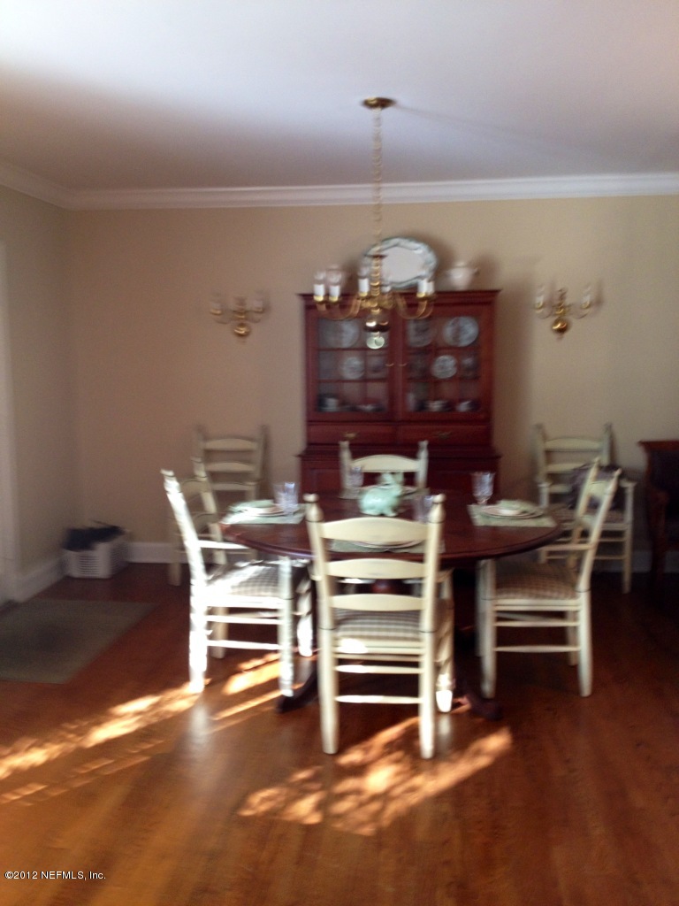 3225-3227 Riverside Avenue Jacksonville, FL 32205 - Photo 7 of 33 Sunny Dining room