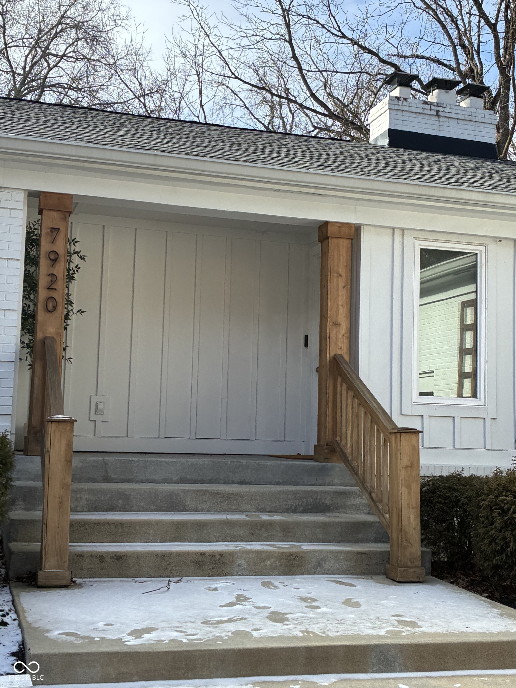 7920 Spring Mill Road Indianapolis, IN 46260 - Photo 2 of 3 Gallery Image 2