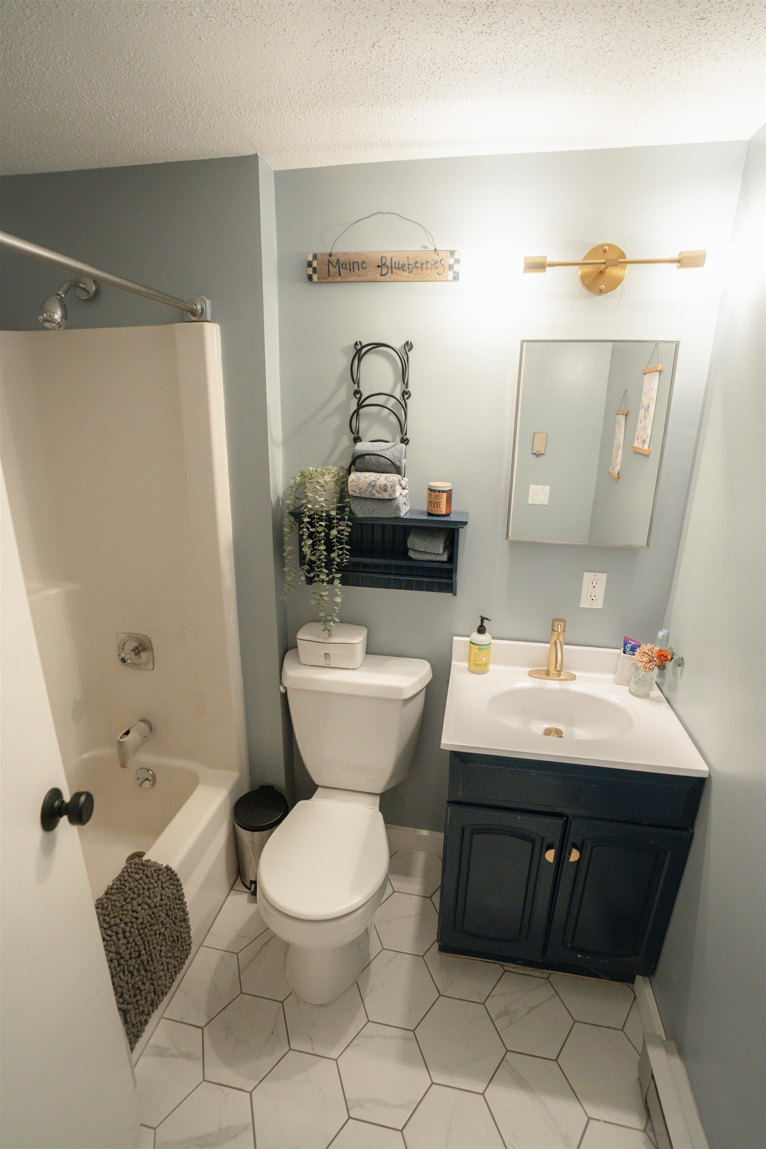 27 Nature Trail Road, Unit 207 Richmond, VT 05477 - Photo 3 of 8