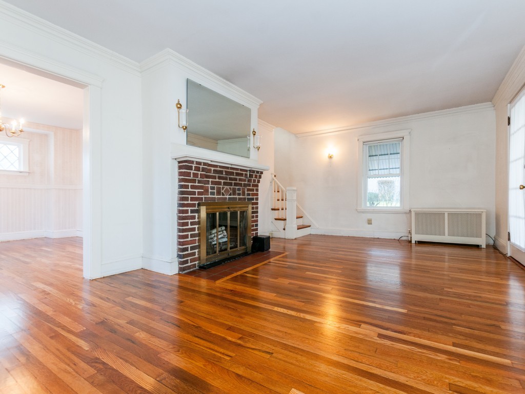 17 High Haith Road Arlington, MA 02476 - Photo 3 of 21 Gallery Image 3