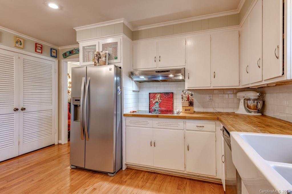 9100 Hood Road Charlotte, NC 28215 - Photo 9 of 25 Gallery Image 9