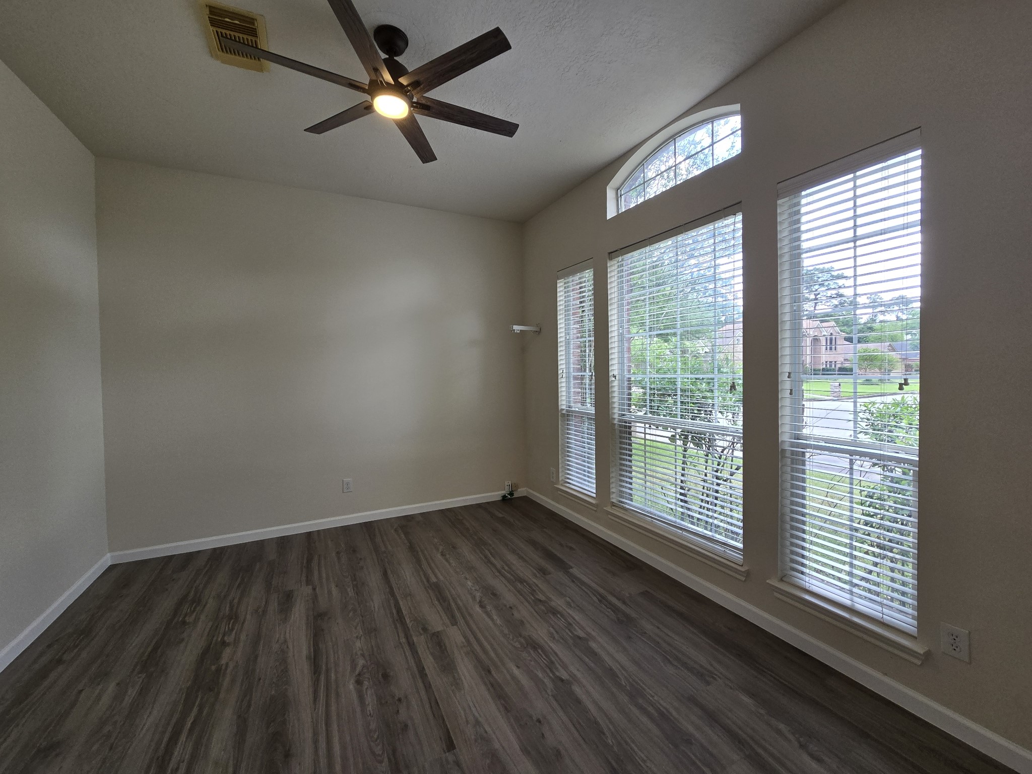 23006 Ammick Court Spring, TX 77389 - Photo 3 of 35