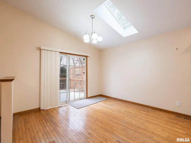 $249,900 | 4306 West Carrousel Lane, Peoria, IL 61615