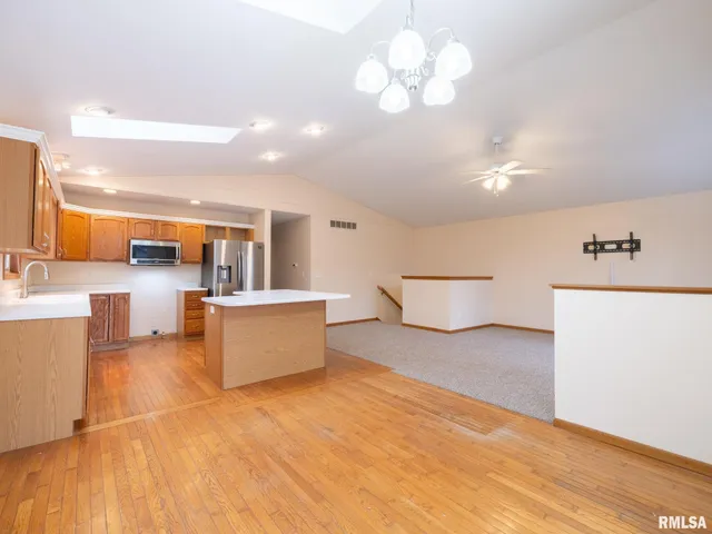 $249,900 | 4306 West Carrousel Lane, Peoria, IL 61615