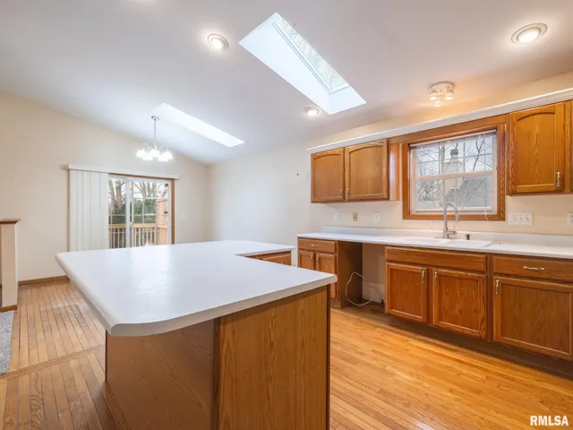 $249,900 | 4306 West Carrousel Lane, Peoria, IL 61615