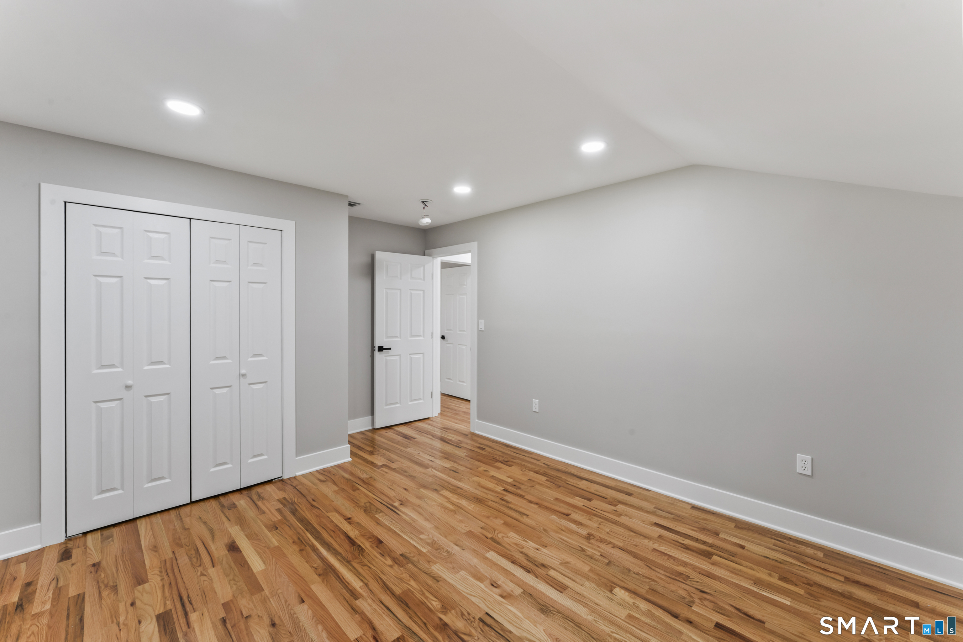 28 Walnut Hill Road Bethel, CT 06801 - Photo 19 of 36