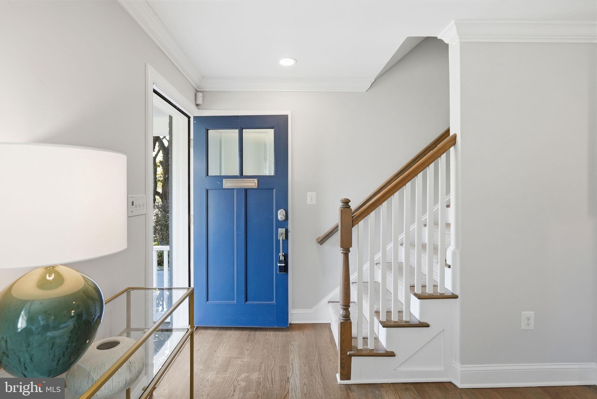 408 Skyhill Road Alexandria, VA 22314 - Photo 2 of 41