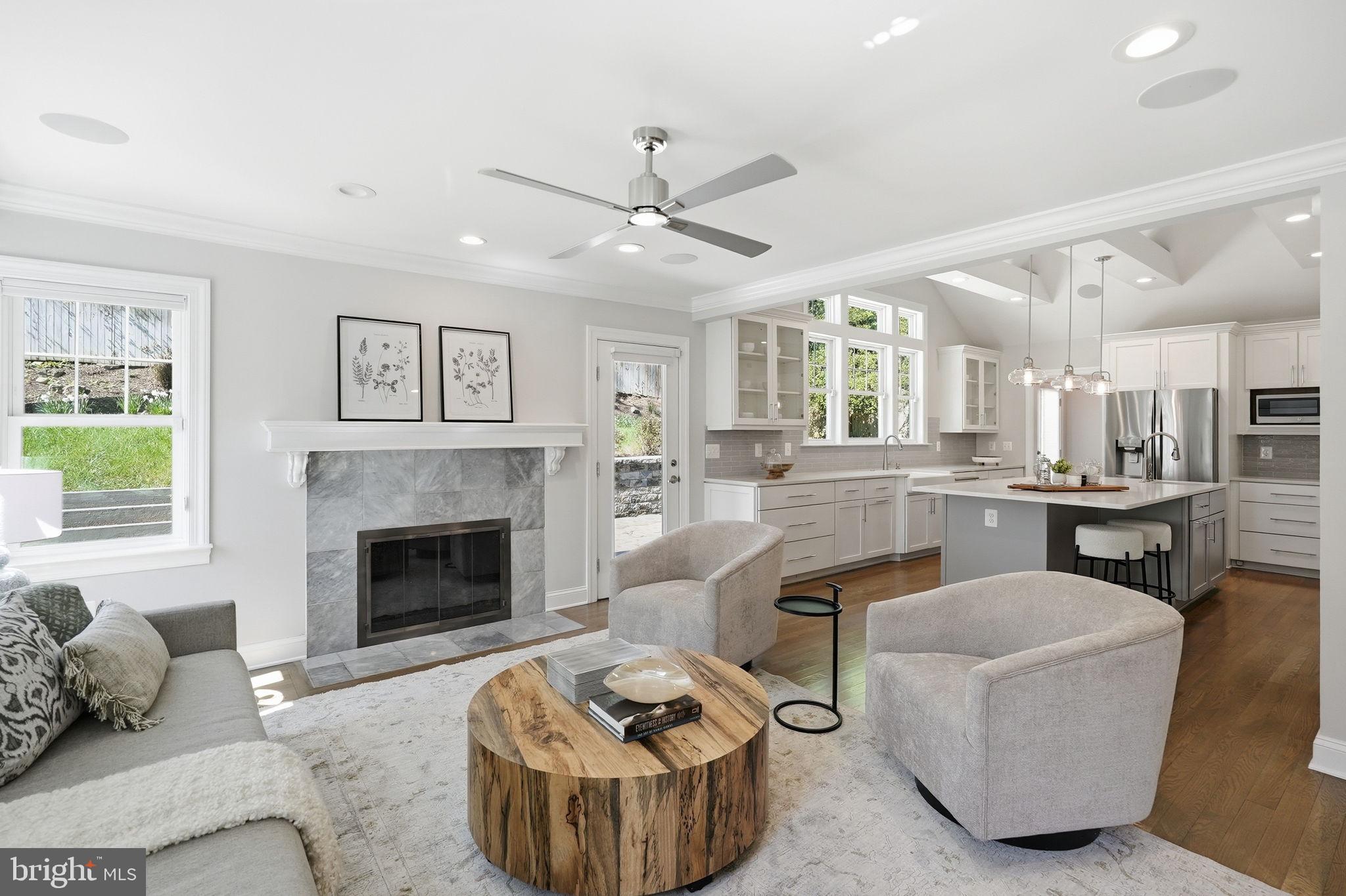 408 Skyhill Road Alexandria, VA 22314 - Photo 7 of 41