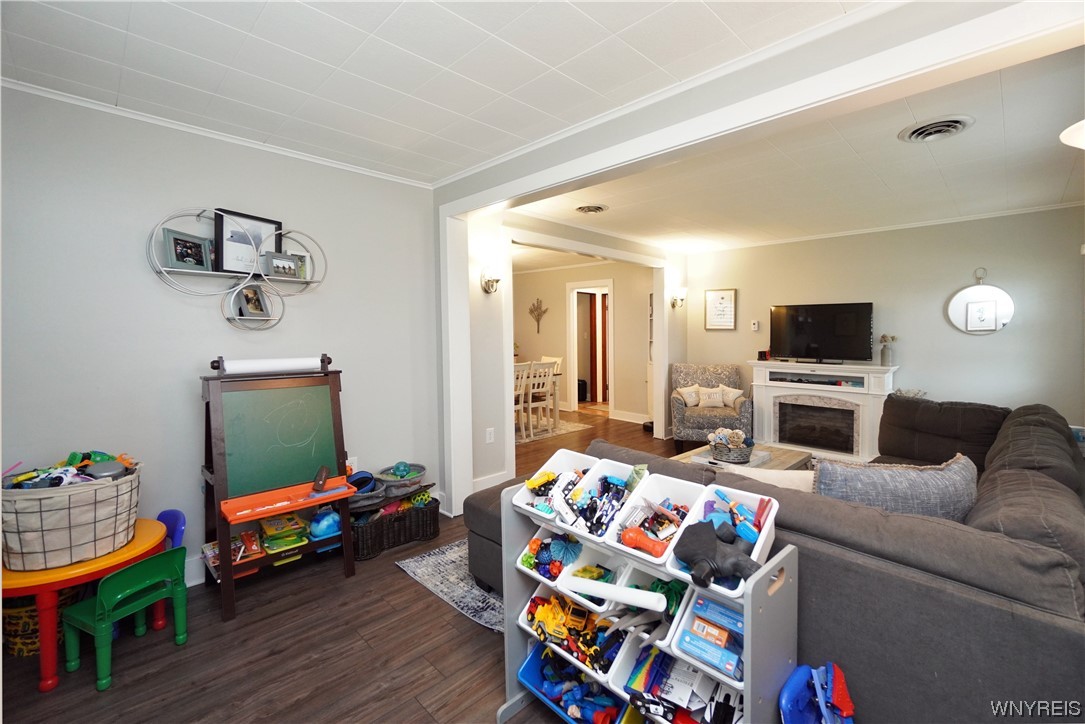 3163 Baker Road Orchard Park, NY 14127 - Photo 7 of 42