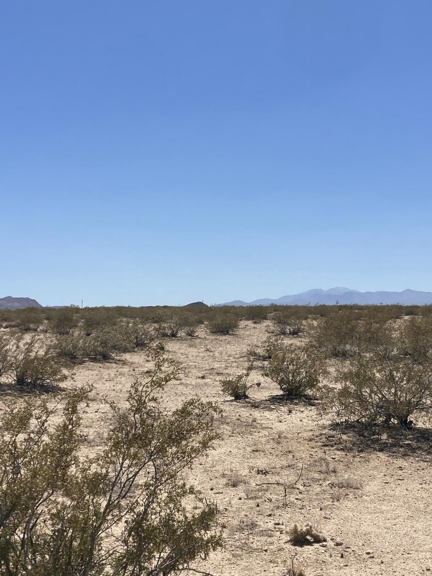 66055 Mars Drive Joshua Tree, CA 92252 - Photo 3 of 9 a view of city and ocean