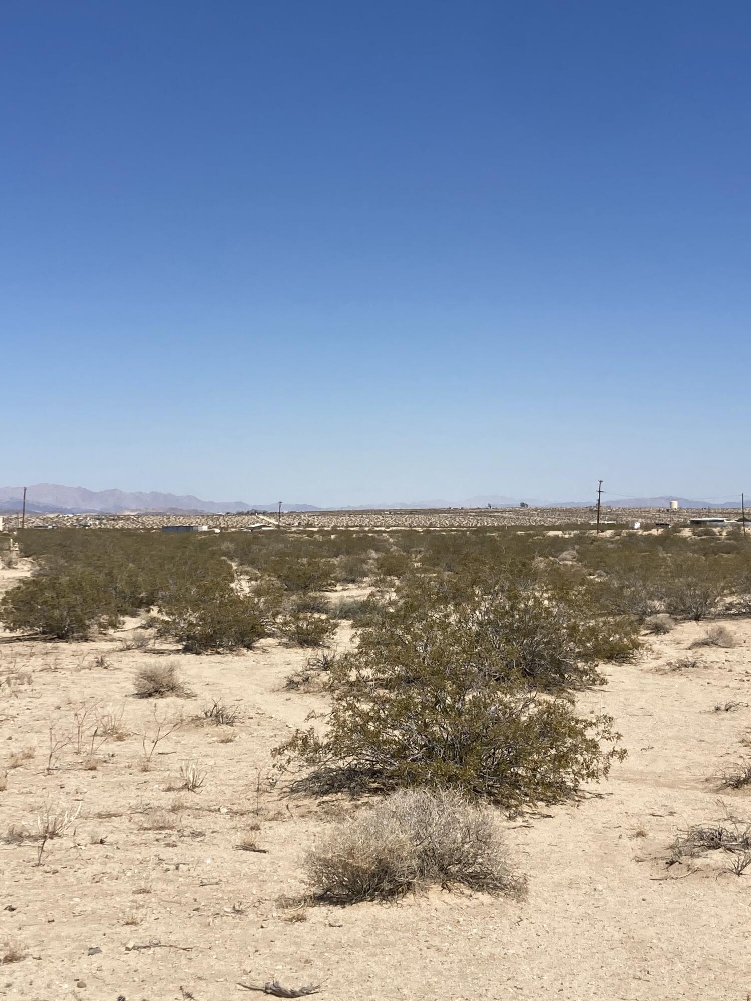 66055 Mars Drive Joshua Tree, CA 92252 - Photo 8 of 9 a view of an ocean