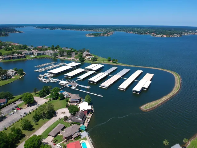 $2,000 | 13238 Enchanted Way, Montgomery, TX 77356