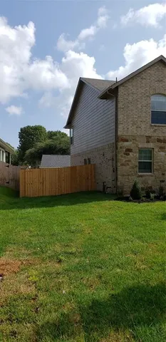 $2,100 | 13238 Enchanted Way, Montgomery, TX 77356