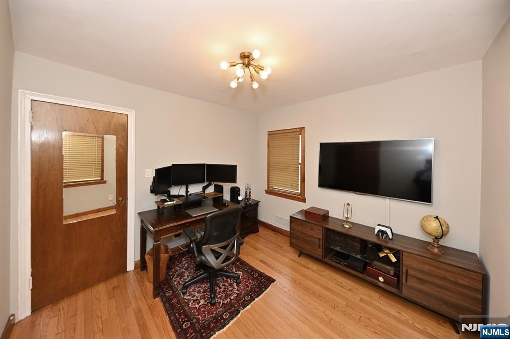 575 Allwood Road Clifton, NJ 07012 - Photo 10 of 21