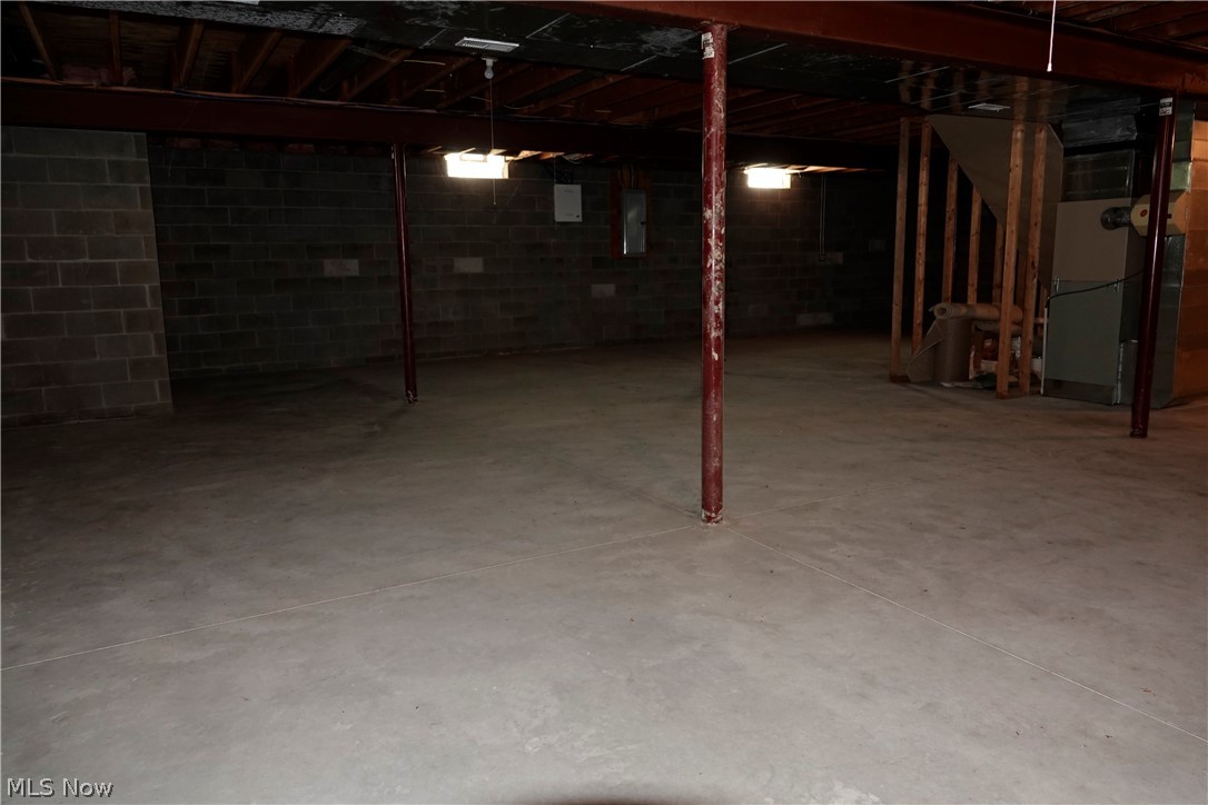 313 Burwick Road Cleveland, OH 44143 - Photo 26 of 31 Gallery Image 26