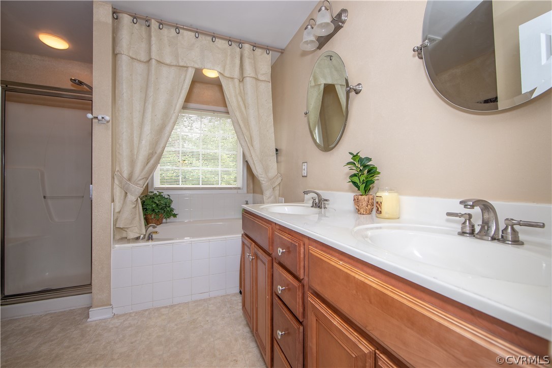 5707 Springmount Road Chesterfield, VA 23832 - Photo 17 of 24 Primary bath features jetted tub... great place to