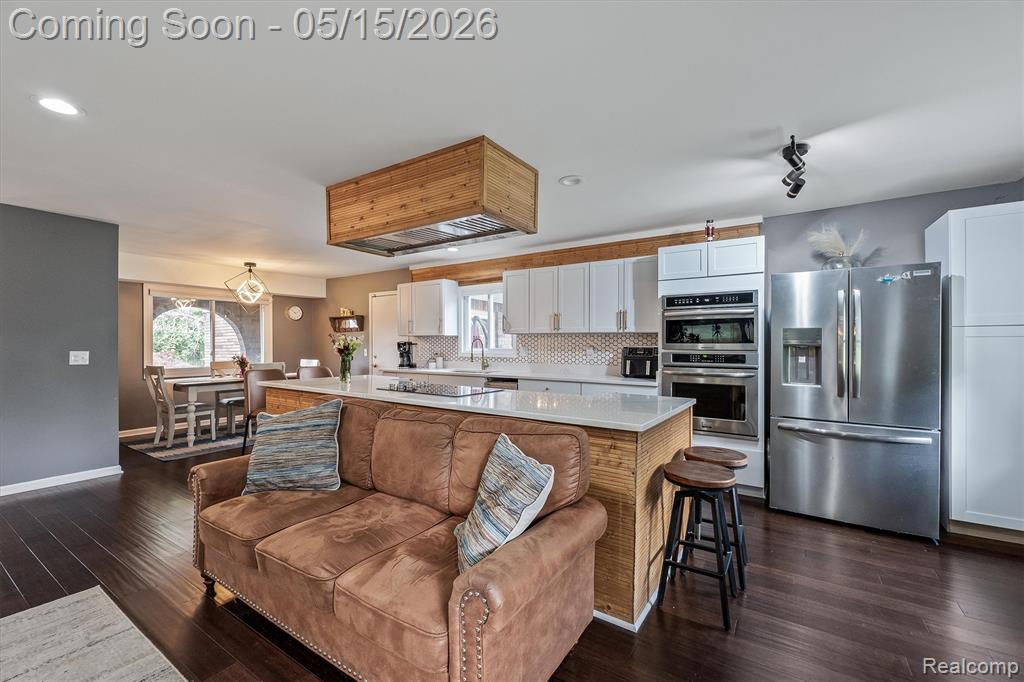 33429 Quaker Valley Road Farmington Hills, MI 48331 - Photo 7 of 45 Gallery Image 7