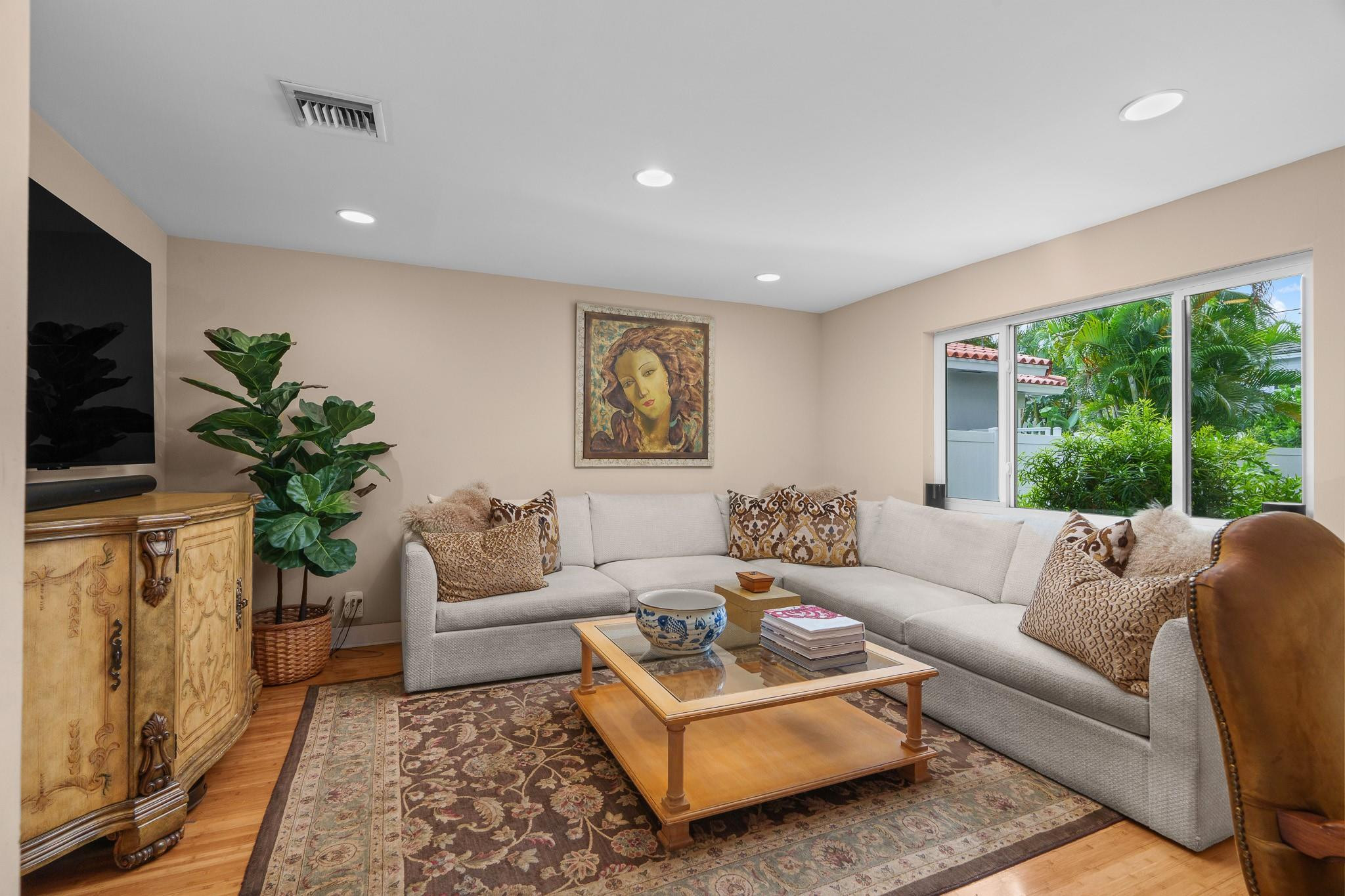 615 North Victoria Park Road Fort Lauderdale, FL 33304 - Photo 14 of 77 Photo 14