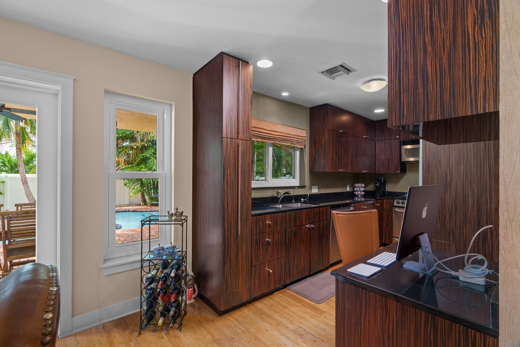 615 North Victoria Park Road Fort Lauderdale, FL 33304 - Photo 18 of 77 Photo 18