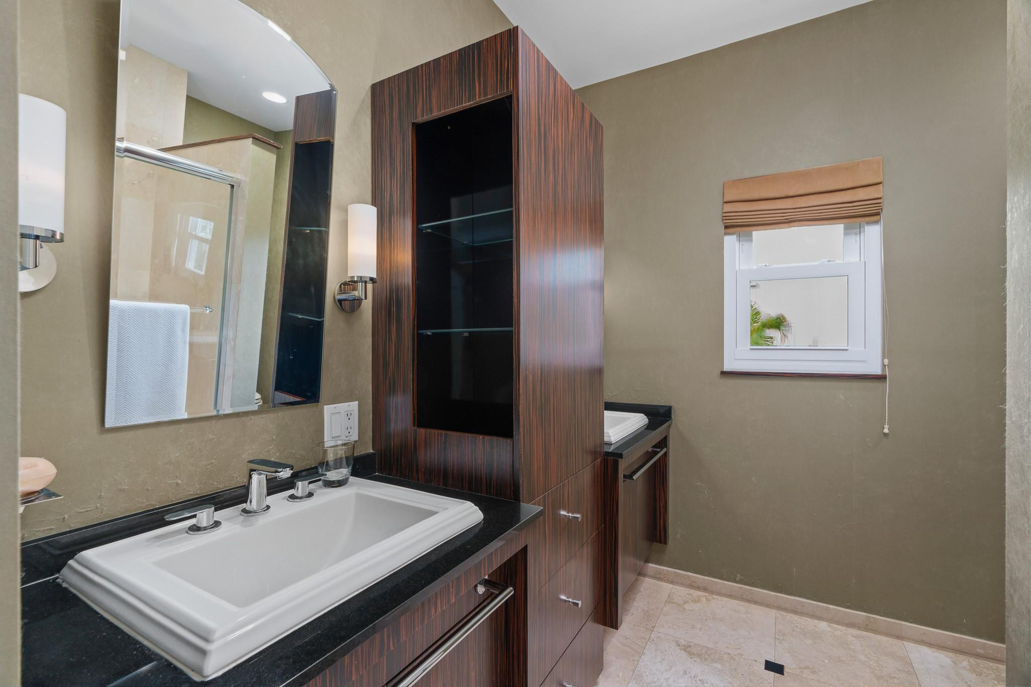 615 North Victoria Park Road Fort Lauderdale, FL 33304 - Photo 45 of 77 Photo 45