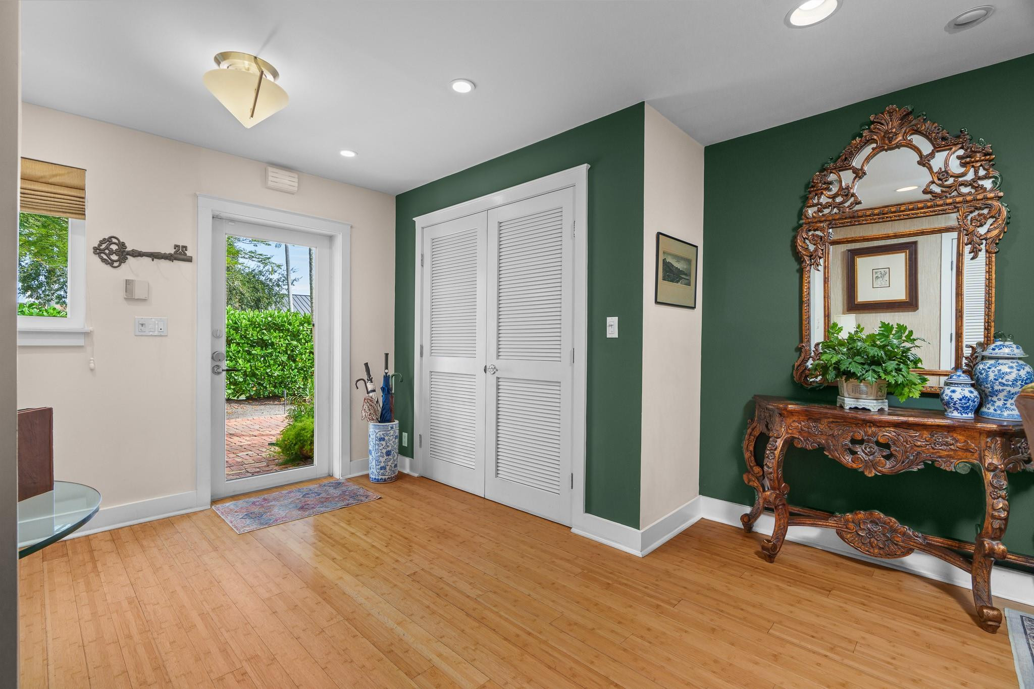 615 North Victoria Park Road Fort Lauderdale, FL 33304 - Photo 5 of 77 Photo 5