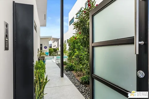 $1,299,000 | 1361 Woodward Way, Palm Springs, CA 92262