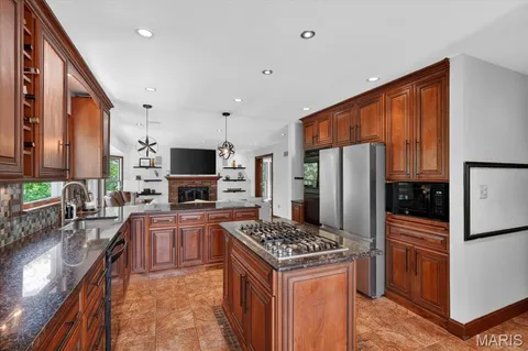 $450,000 | 16630 Willow Glen Drive, Wildwood, MO 63040