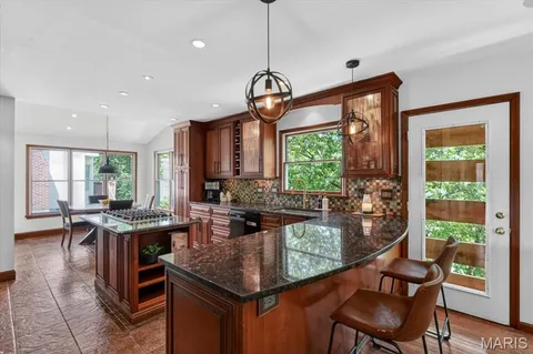 $450,000 | 16630 Willow Glen Drive, Wildwood, MO 63040