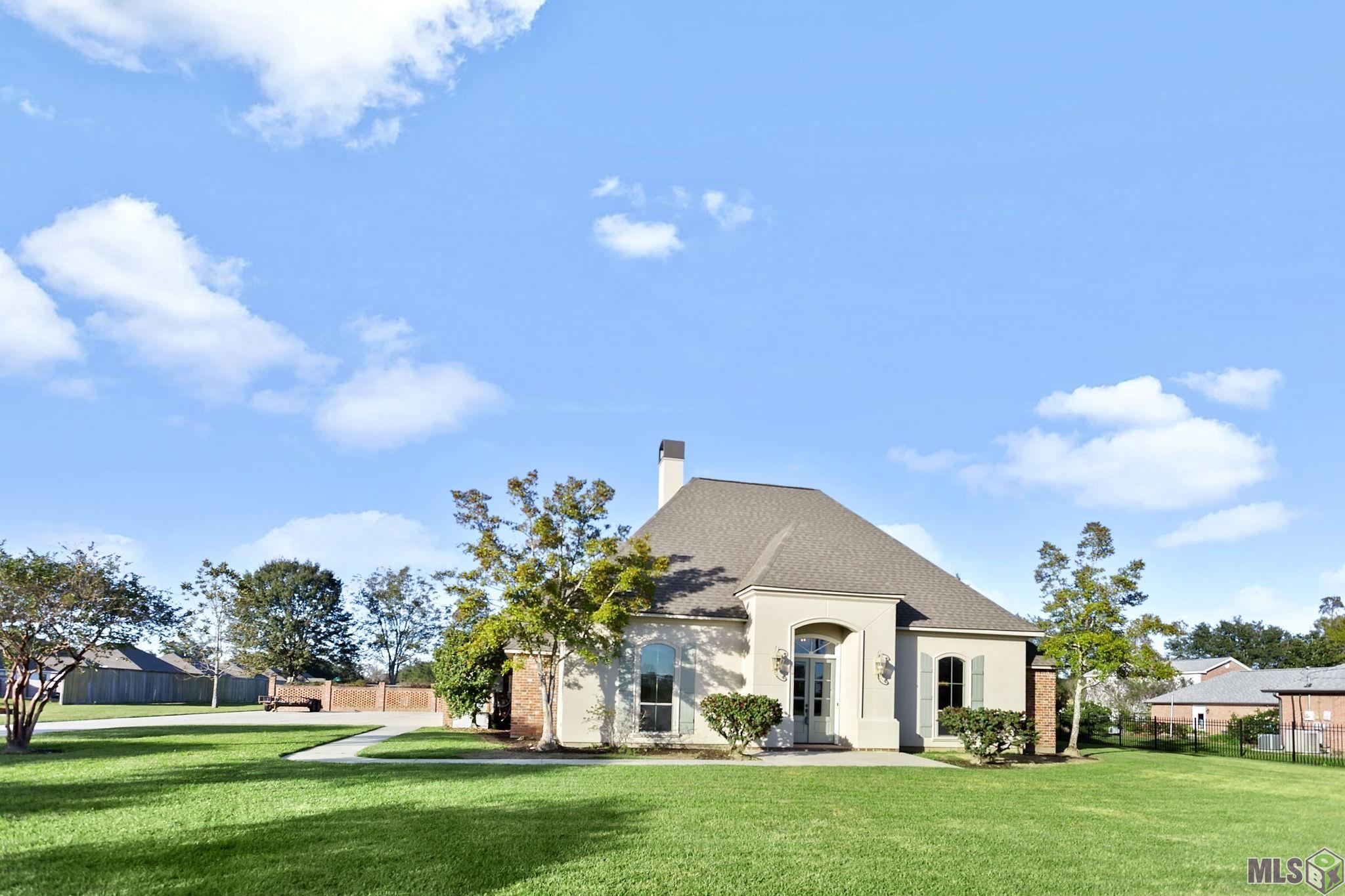 40010 Farm Road Gonzales, LA 70737 - Photo 1 of 24