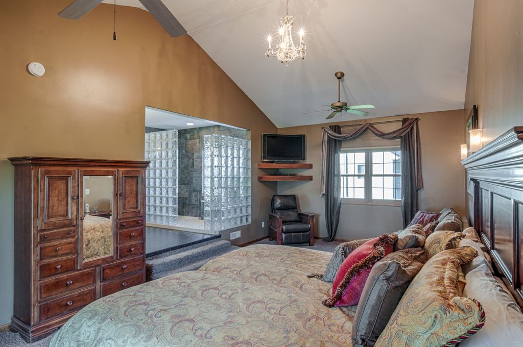211 Ridge Court Ossian, IN 46777 - Photo 11 of 36 Gallery Image 11