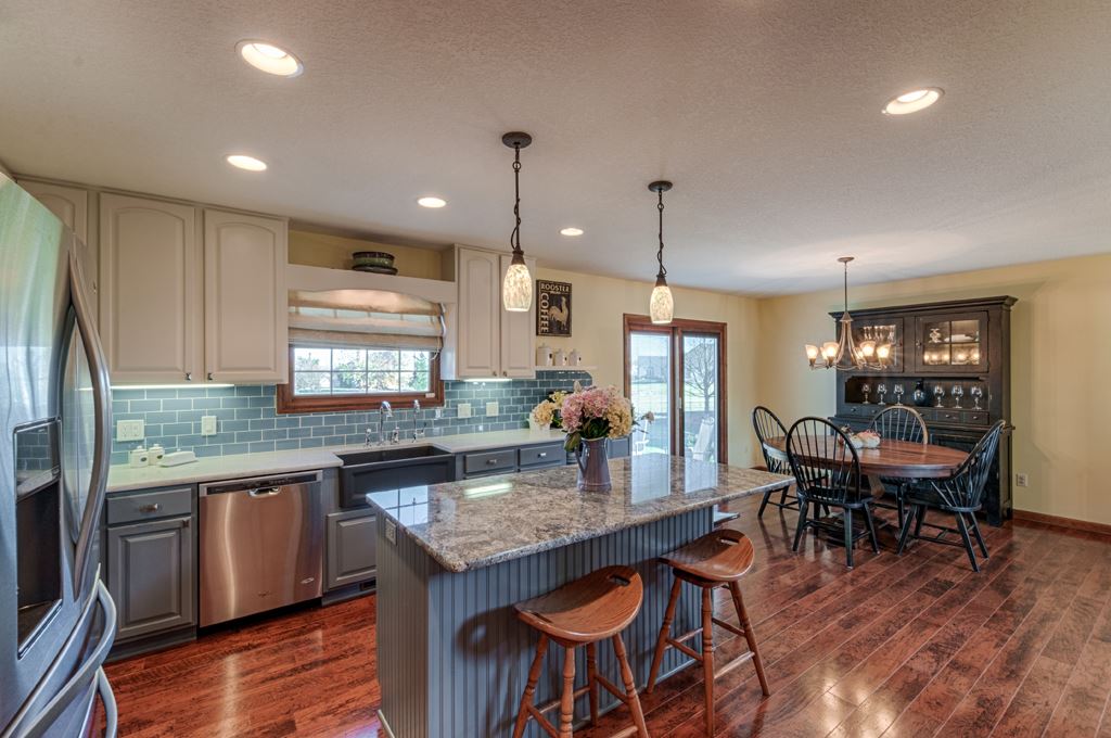 211 Ridge Court Ossian, IN 46777 - Photo 5 of 36 Gallery Image 5