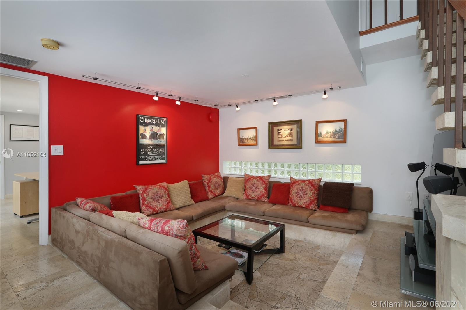 4172 Douglas Road Miami, FL 33133 - Photo 8 of 33 Gallery Image 8