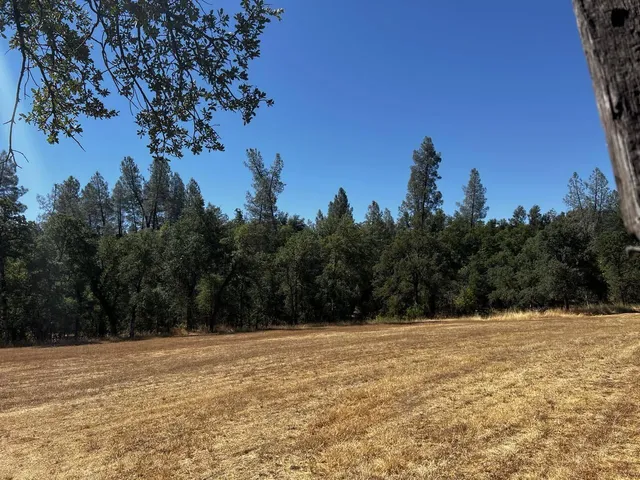 $699,000 | 24233 Highway 299, Bella Vista, CA 96008