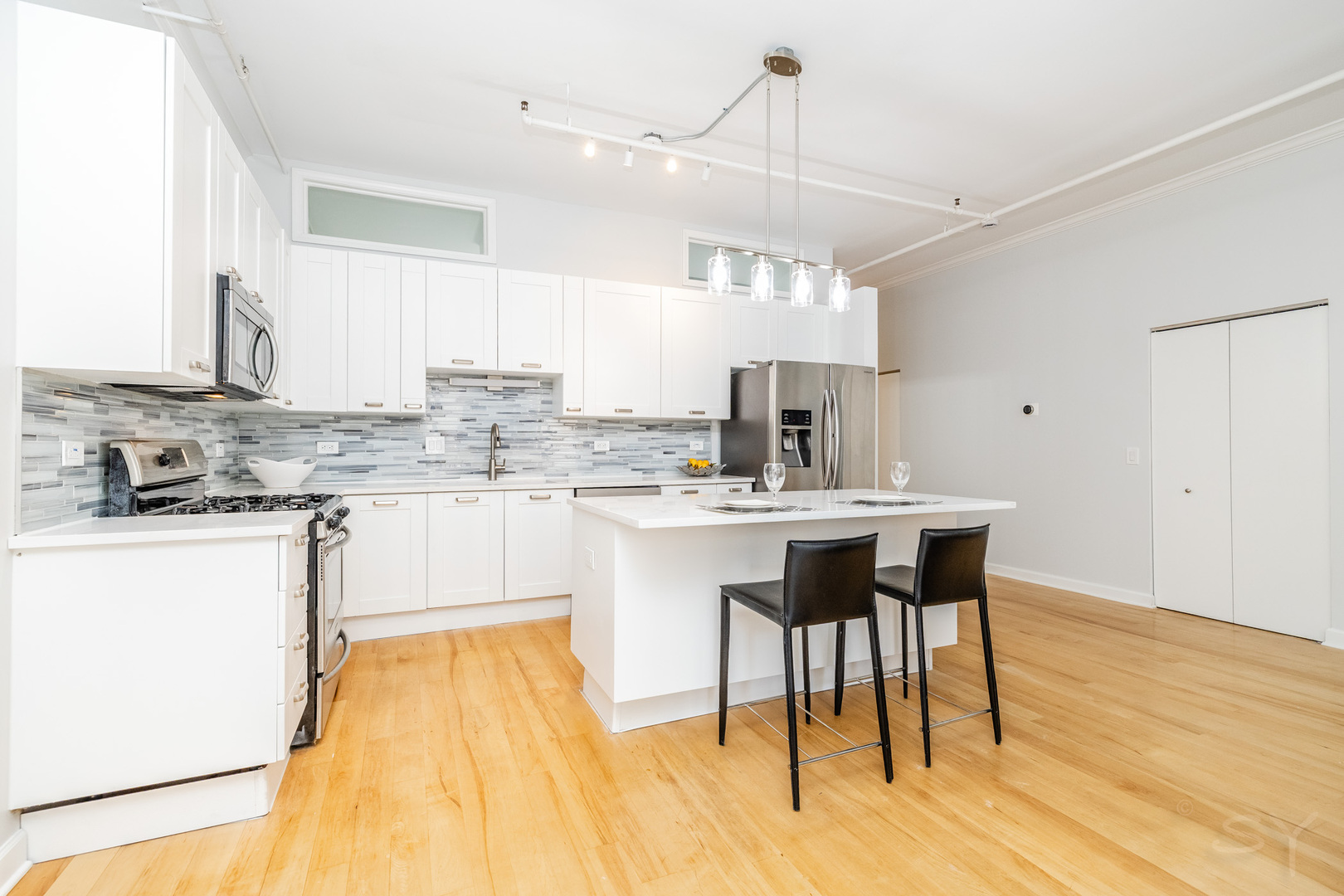 111 South Morgan Street, Unit 423 Chicago, IL 60607 - Photo 5 of 44