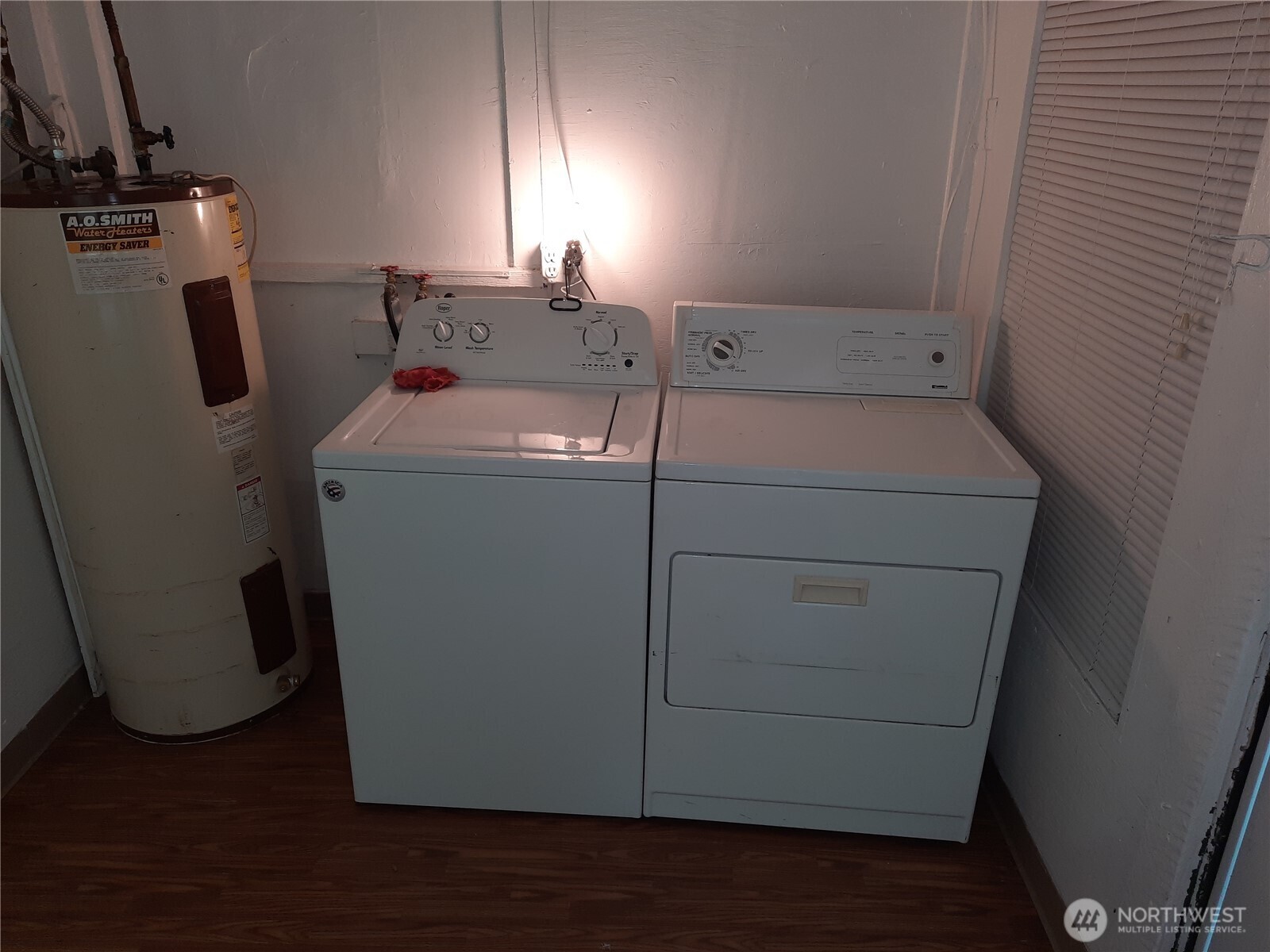 57255 State Rte 20 Rockport, WA 98283 - Photo 20 of 33 a utility room with dryer and washer